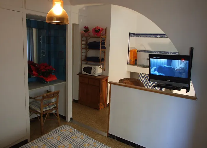 Apartamentos Montserrat