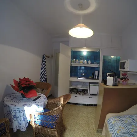 Apartamentos Montserrat Sitges Quarto foto